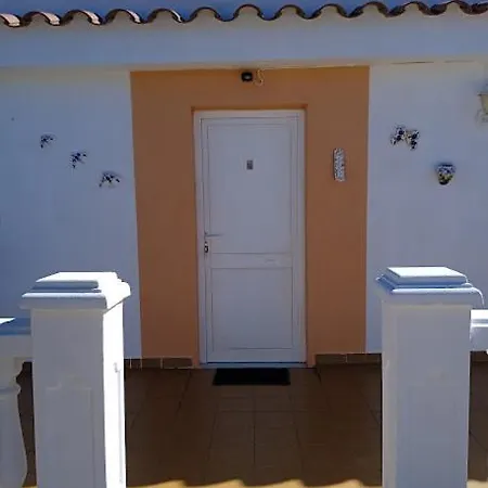 El Gaudi, Casita Hendrika Konukevi L'Ampolla